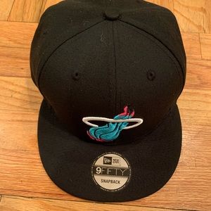 New Era Miami Heat SnapBack Fitted Hat- NEW